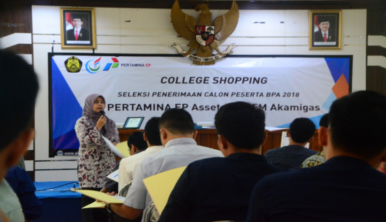 college shopping-recruitment